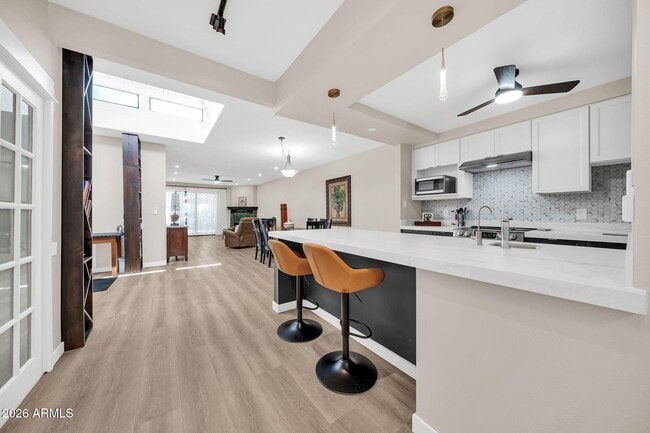 Building Photo - 7368 E Pleasant Run