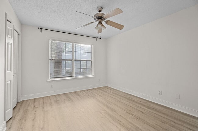 Building Photo - 5207 Santa Fe Pkwy