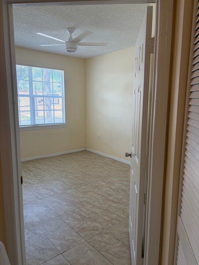 Building Photo - Palm Villa Condominium