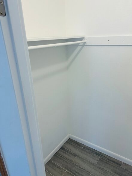 Building Photo - 4035 S School Ave