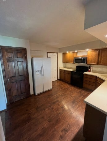 Building Photo - 121 Woodview Dr