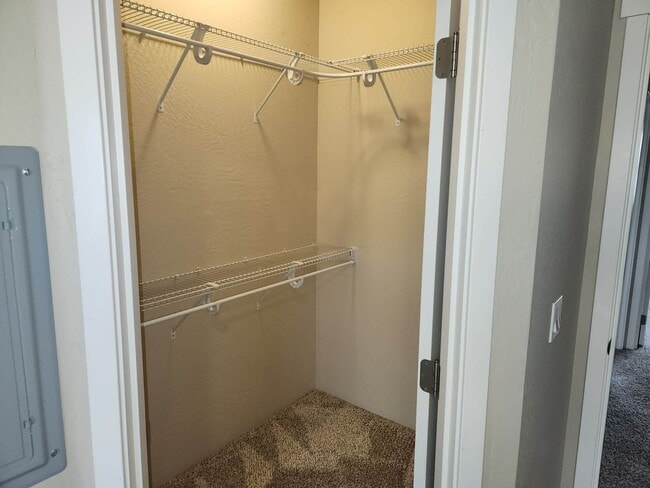 Building Photo - M2224