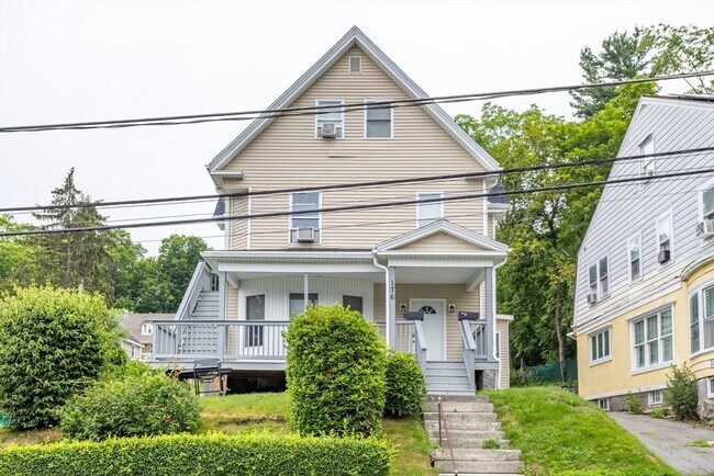 Building Photo - 176 Blossom St