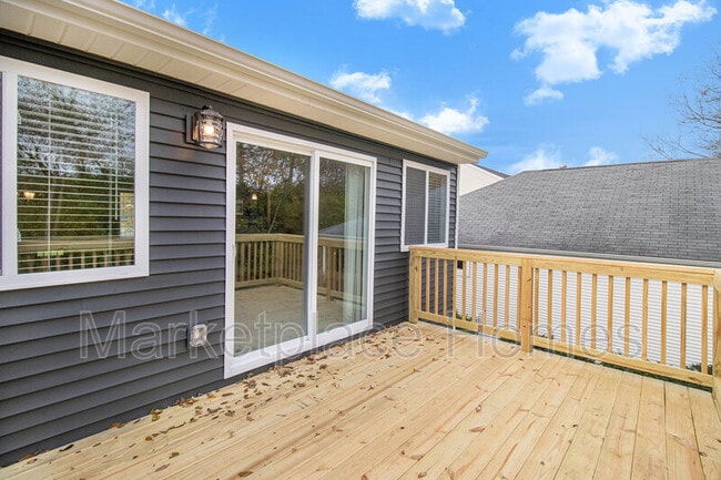 Building Photo - 619 Cygnet Lake Dr