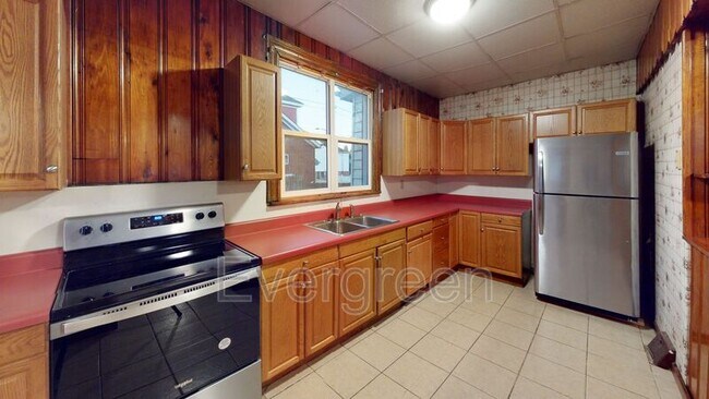 Building Photo - 233 S Hamilton Ave