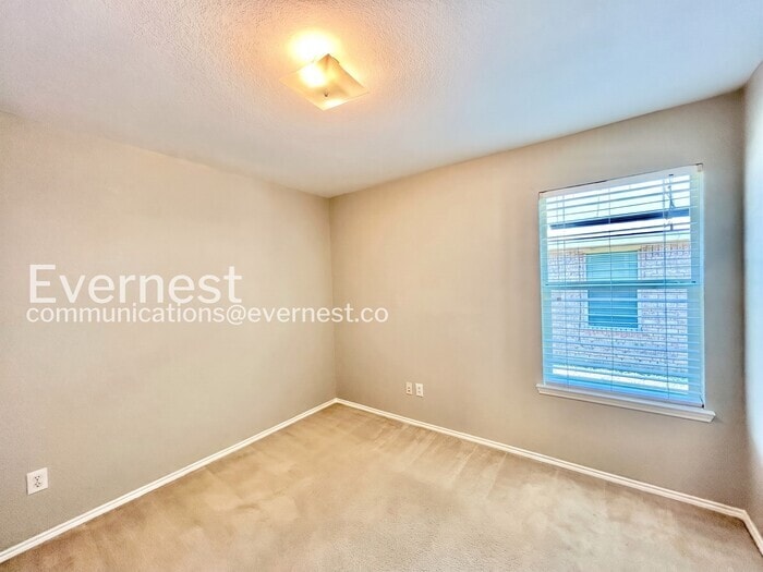 Building Photo - 11504 Aspen Creek Dr