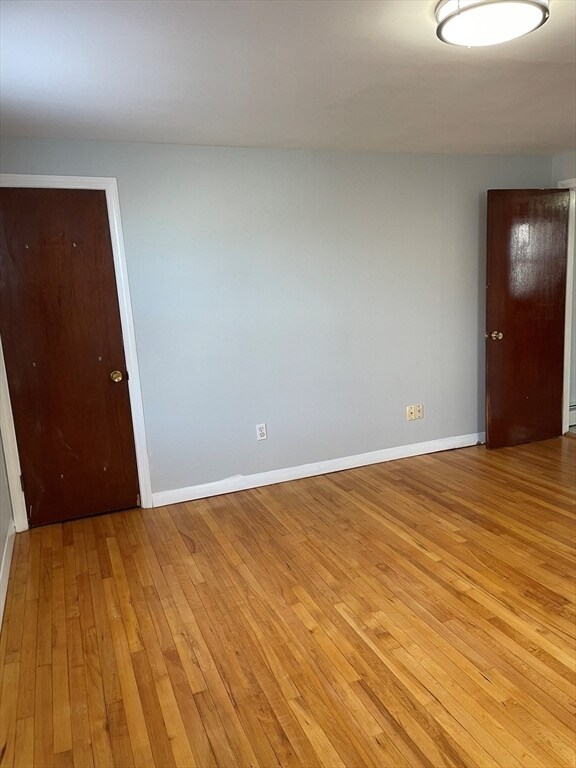 Building Photo - 9 Hall St