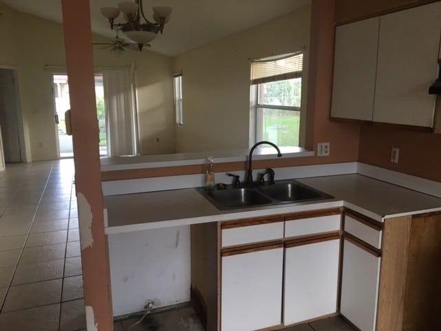 Building Photo - 208 Tiffany Ct
