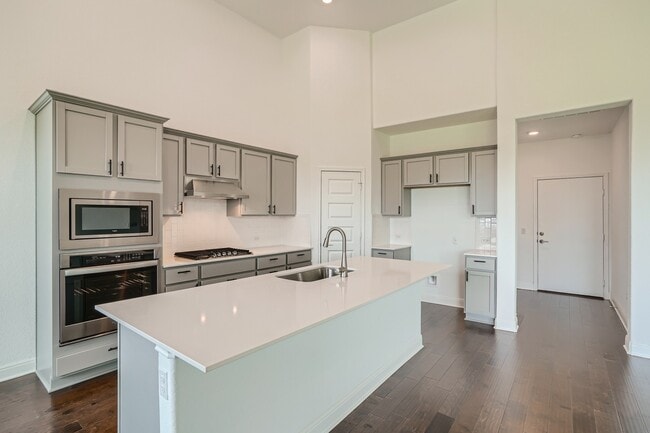 Building Photo - 16805 Lemonia Cove