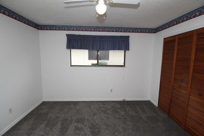Building Photo - 652 Casa Grande Dr