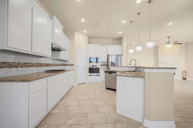 Building Photo - Beautiful 4-Bedroom Home in Stevens Ranch – Walking Distance to Northside ISD Schools!