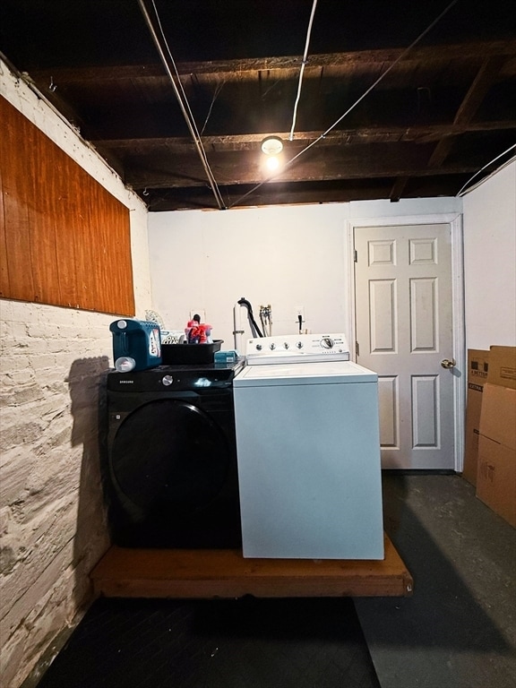 Building Photo - 52 Sargent Ave