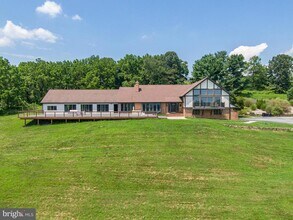 Building Photo - 1496 Orchard Ln