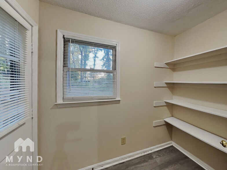 Building Photo - 1501 Gorman St