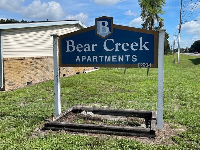 Building Photo - 1295 N Holland Pkwy