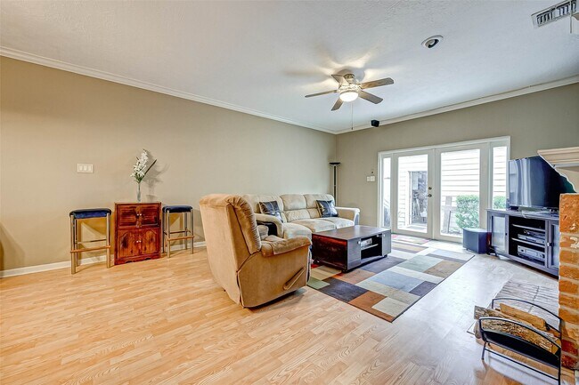 Building Photo - 5976 Woodway Place Ct