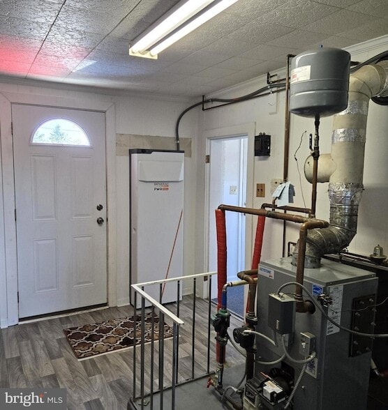 Building Photo - 8293 Leetown Rd