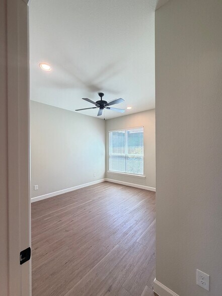 Building Photo - 1324 Milltown Rd