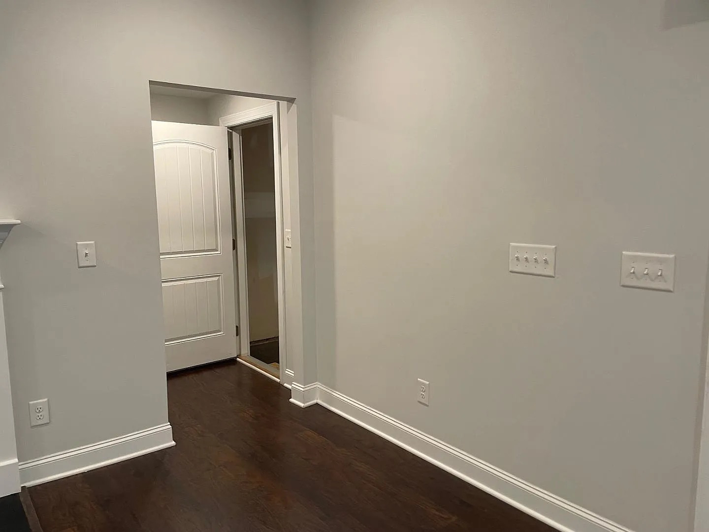 Building Photo - Room in Townhome on Farm Pond Trail