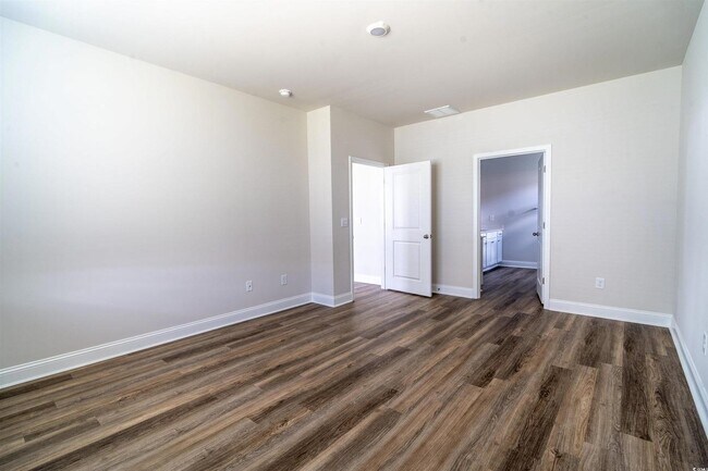 Building Photo - 816 Hibernation Wy