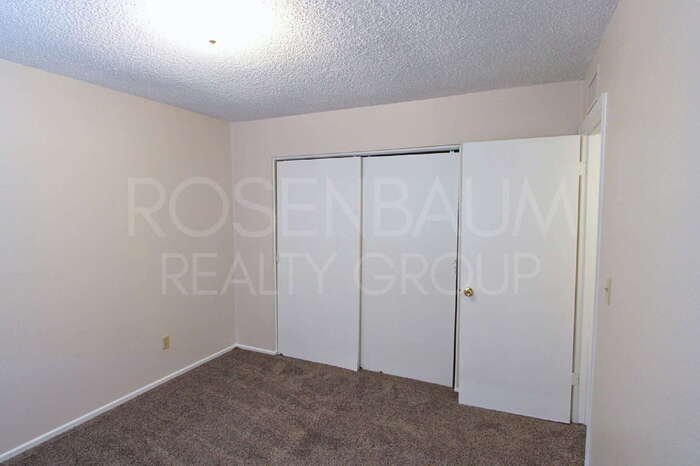 Building Photo - 1000 N Pueblo Dr