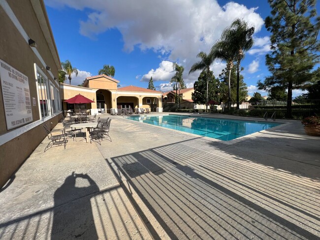 Building Photo - Upgraded Single Story First Floor Condo in Gated Community at Popular Madison Park Villas