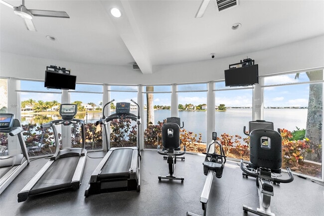 Building Photo - 15580 SW 49th Ct