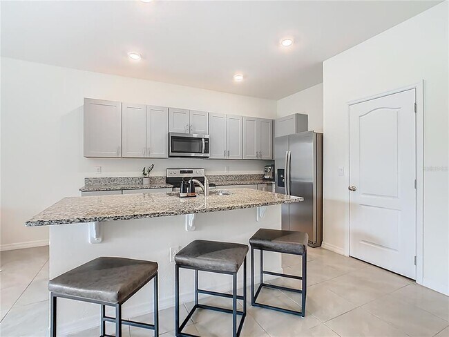 Building Photo - 1307 Mako Wy