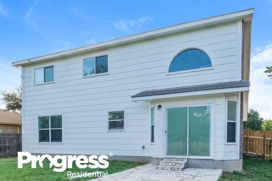 Building Photo - 16706 Shipshaw River Dr