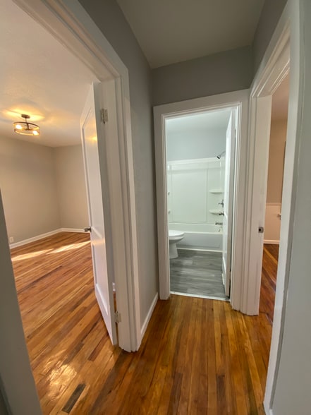 Building Photo - 3020 Forest Dr