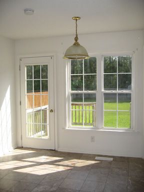 Building Photo - 906 Huff Dr