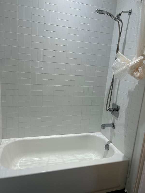 Building Photo - 924 Caruthers Ave