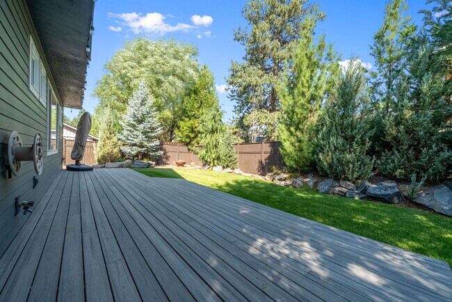 Building Photo - 2956 NW Chardonnay Ln