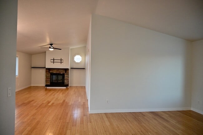 Building Photo - 4400 S Carbine Ave