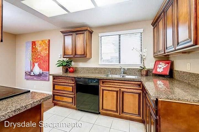 Building Photo - 3 br, 2.5 bath House - 1253 Pebblewood Drive