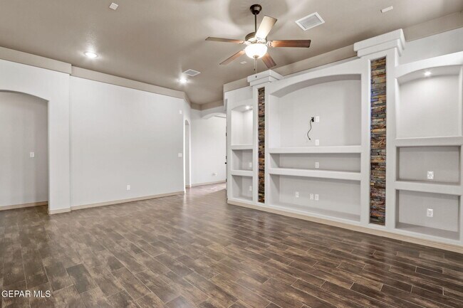 Building Photo - 2113 William Woolverton