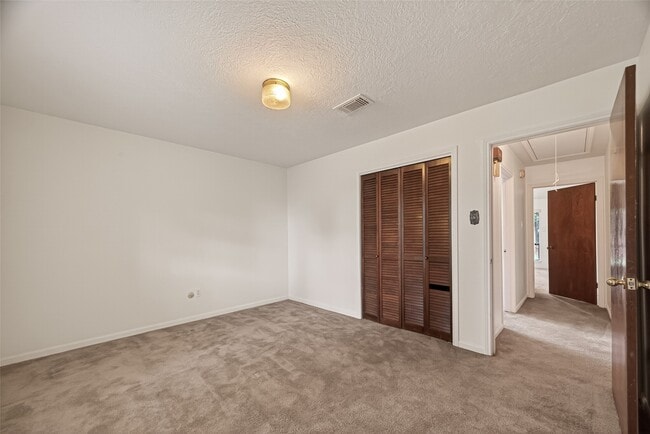 Building Photo - 12835 Woodlite Ln
