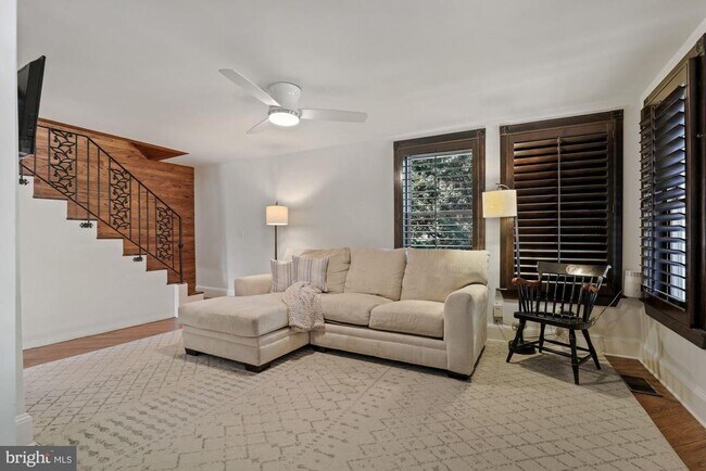 Building Photo - 2730 Oak Valley Dr