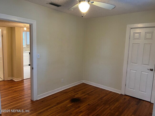 Building Photo - 4623 Manchester Rd