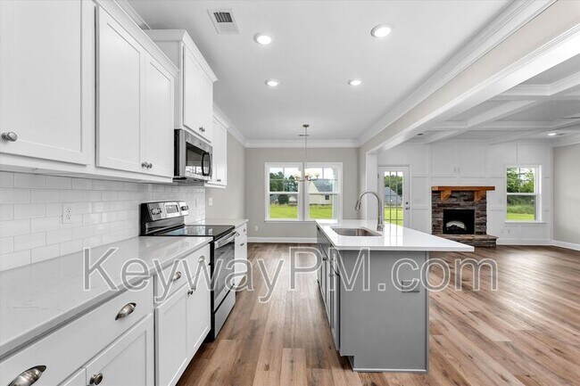 Building Photo - 5995 Big Pond Trl
