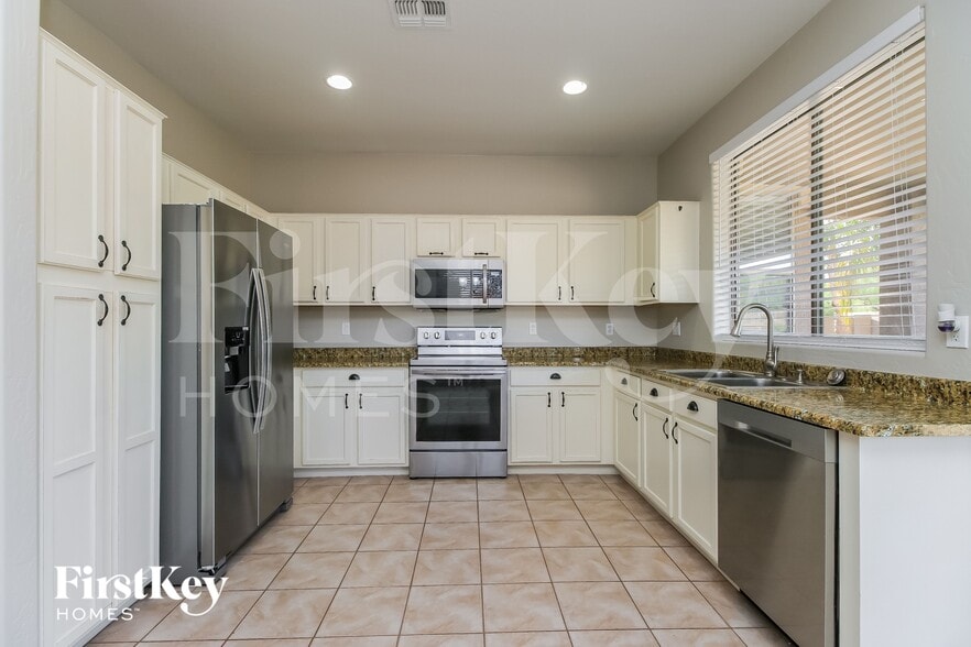 Building Photo - 21488 E Camina Plata Ct