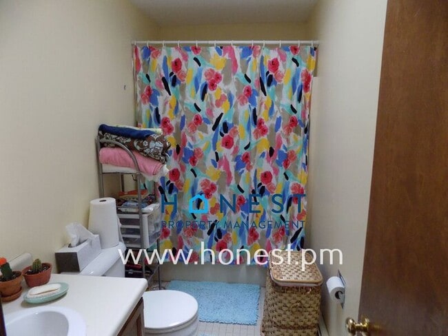 Building Photo - 43 Sunset Dr