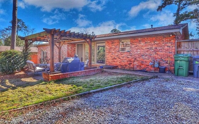 Building Photo - Beautiful and Remodeled Midtown Home!!!!!