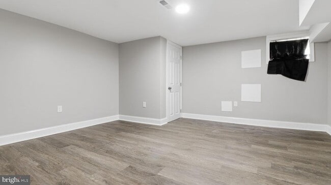 Building Photo - 917 N Gilmor St