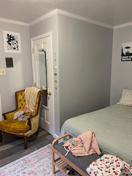 Apartment 2 - 403 W Main St