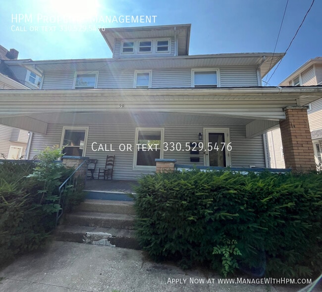 Primary Photo - 28 Grand Ave