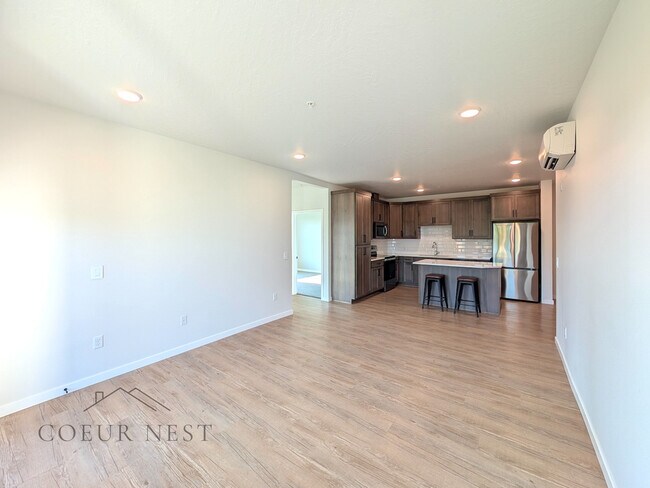 Building Photo - 6430 N Atlas Rd