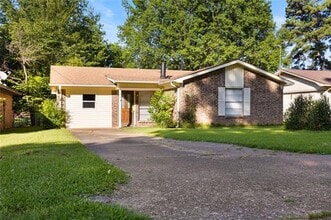 Building Photo - 417 Carroll Ave