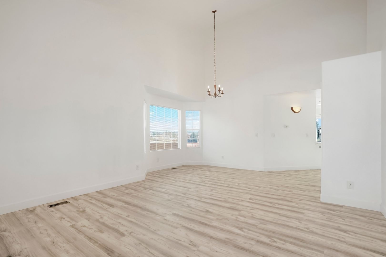 Building Photo - 11886 Trail Ct