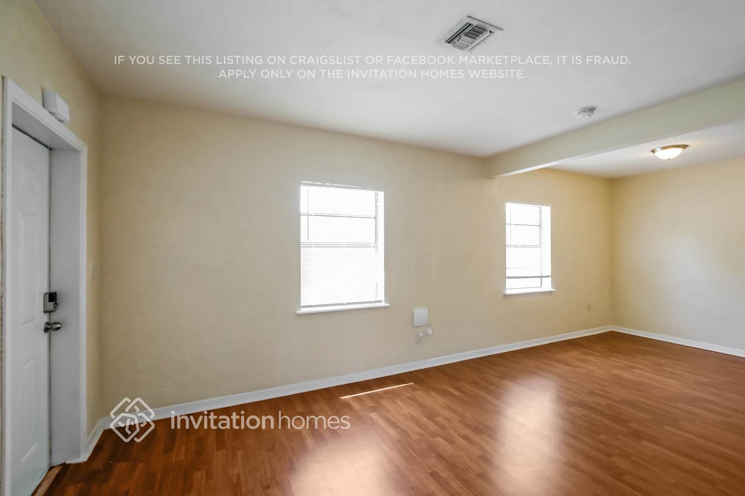 Building Photo - 1815 NE 178th St